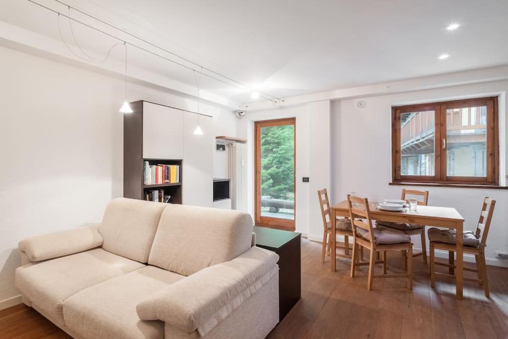 10 Min. Da Courmayeur Elegante Appartamento Pré-Saint-Didier Exteriör bild