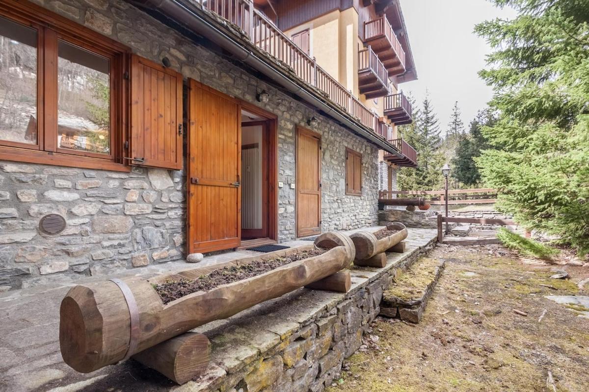 10 Min. Da Courmayeur Elegante Appartamento Pré-Saint-Didier Exteriör bild
