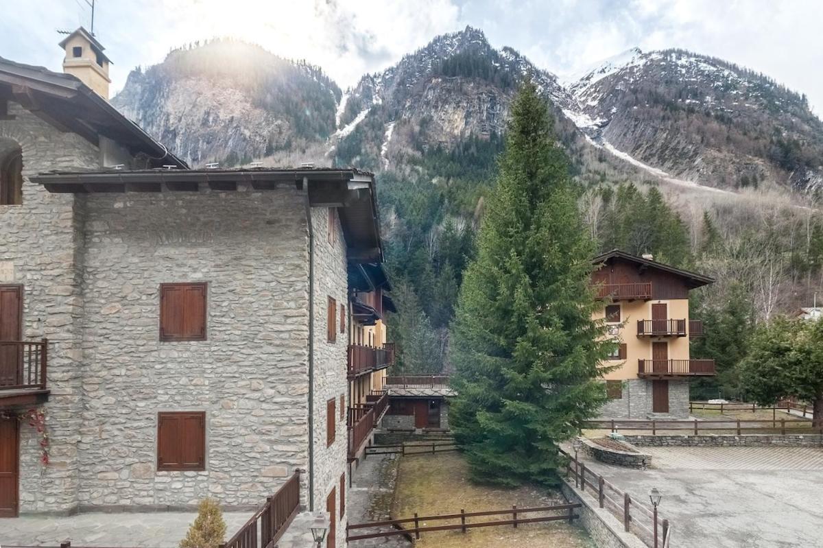 10 Min. Da Courmayeur Elegante Appartamento Pré-Saint-Didier Exteriör bild